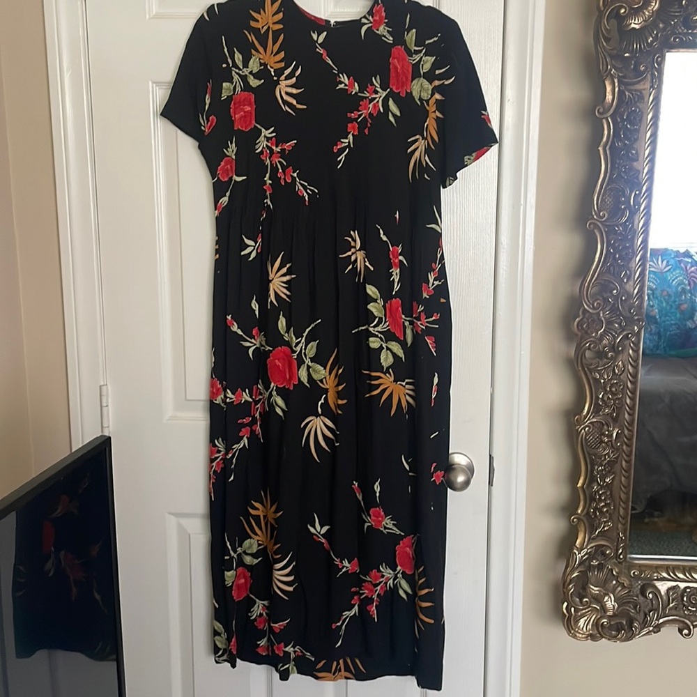 Floral midi dress.